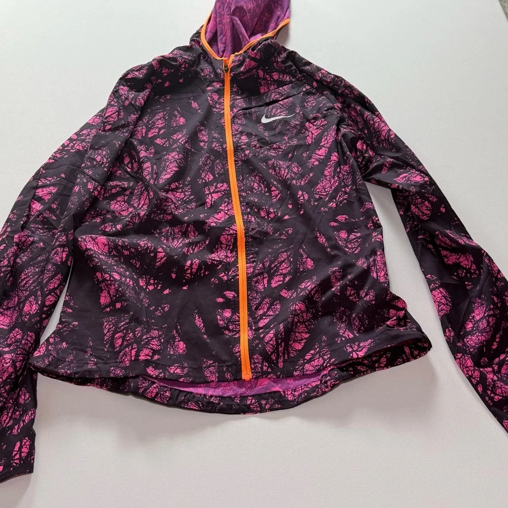 Nike Women's Pink and Black‎ Patterned Jacket